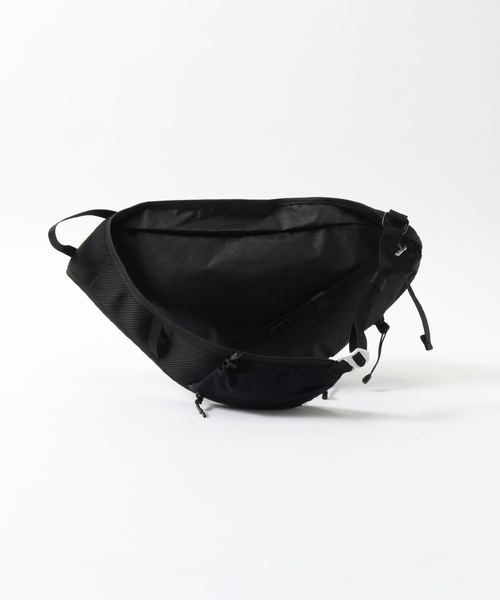 JOURNAL STANDARD（ジャーナルスタンダード）の「SEALSON / シールソン GRAB  BAG（ボディバッグ/ウエストポーチ・メンズ・ブラック・FREE）」の17枚目の写真