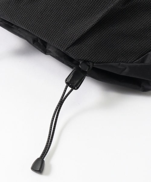 JOURNAL STANDARD（ジャーナルスタンダード）の「SEALSON / シールソン GRAB  BAG（ボディバッグ/ウエストポーチ・メンズ・ブラック・FREE）」の19枚目の写真