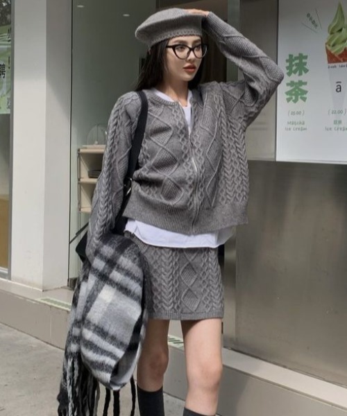 ミッソーニ・ニットスーツ・Ｌサイズ・カーディガン・スカート・セットアップ・美品 ミッソーニ・ニットスーツ・Lサイズ・カーディガン・スカート