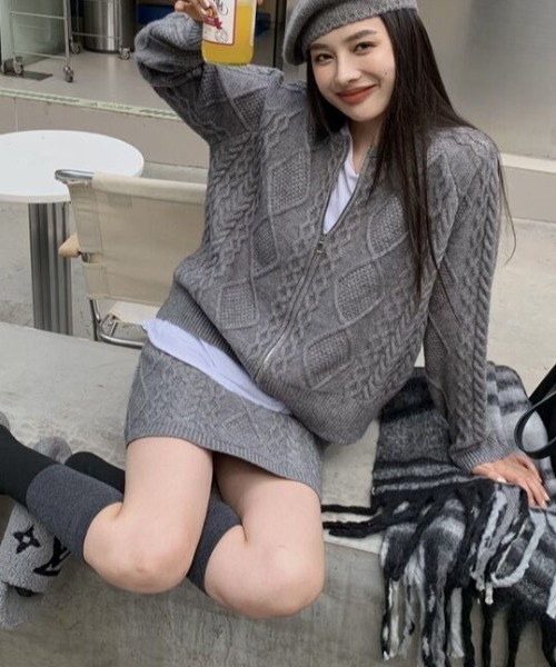 d.i.a新品ニット生地の重ねミニスカ d.i.a新品ニット生地の重ねミニスカ