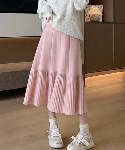 FREE STYLISTS(フリー スタイリスト)の「裾プリーツニットフレアスカート(スカート・レディース・グレー/ピンク/オリーブ/ブラック/オフホワイト/ブラウン・FREE)」の6枚目の写真