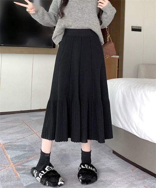 FREE STYLISTS(フリー スタイリスト)の「裾プリーツニットフレアスカート(スカート・レディース・グレー/ピンク/オリーブ/ブラック/オフホワイト/ブラウン・FREE)」の1枚目の写真