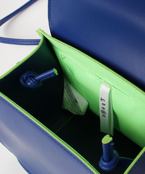 Magine（マージン）の「cheek:line mini shoulder ラインミニショルダー（ショルダーバッグ・レディース・ゴールド/ブラック/シルバー/ブルー・FREE）」の21枚目の写真