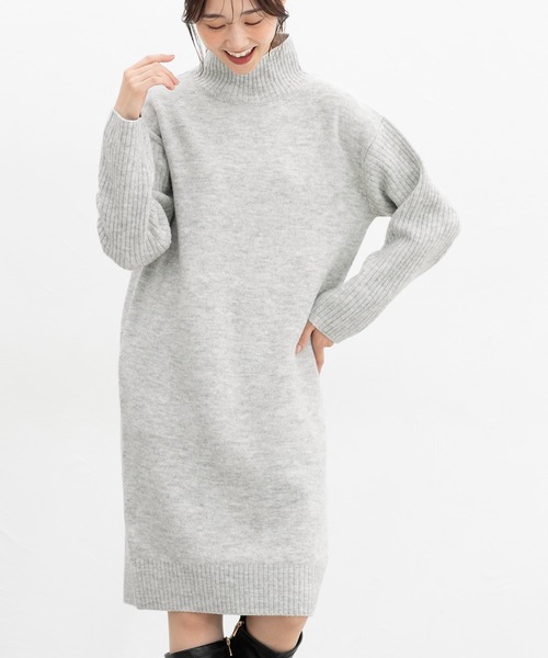 Honeys（ハニーズ）の「【ふんわりもちもち】ハイネックワンピース（ワンピース・レディース・ブルー/杢グレー/チャコール/ベージュ×ブラック・S/M/L/LL）」の2枚目の写真