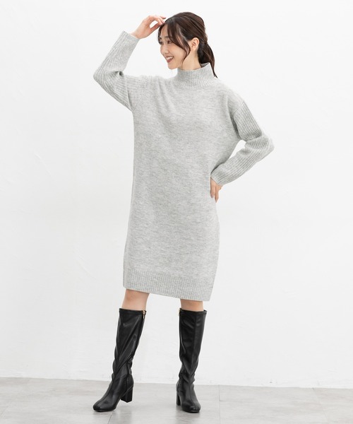 Honeys（ハニーズ）の「【ふんわりもちもち】ハイネックワンピース（ワンピース・レディース・ブルー/杢グレー/チャコール/ベージュ×ブラック・S/M/L/LL）」の13枚目の写真