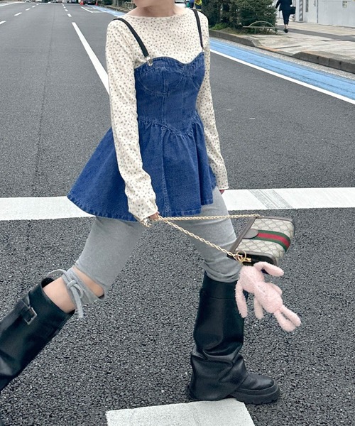 Alley Tokyo(アリートーキョー)の「デニムコルセットビスチェ(その他トップス・レディース・ブルー/グレー・FREE)」の15枚目の写真