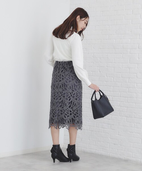 index(インデックス)の「《8color/XS-LLsize》パール調パーツ付き ボウタイニット【洗濯機可】(ニット/セーター・レディース・ホワイト系7/ブラック系4/グレー系4/ベージュ系その他7/パープル系1/サックスブルー系5/ホワイト系9/ブラック系7・34/36/38/40/42)」の21枚目の写真