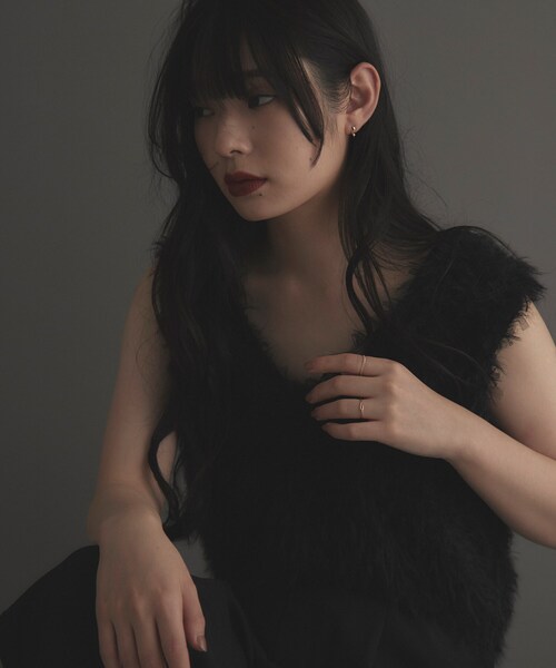 COCOSHNIK ONKITSCH(ココシュニックオンキッチュ)の「K10ツイストプレートピアス(ピアス(両耳用)・レディース・イエローゴールド・00)」の7枚目の写真