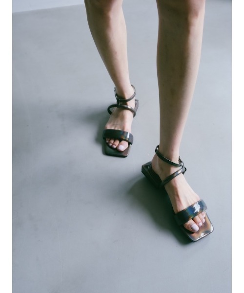 sahara(サハラ)の「Metallic Strap Sandals(サンダル・レディース・ブロンズ/ブラック/シルバー・M/L/S)」の7枚目の写真