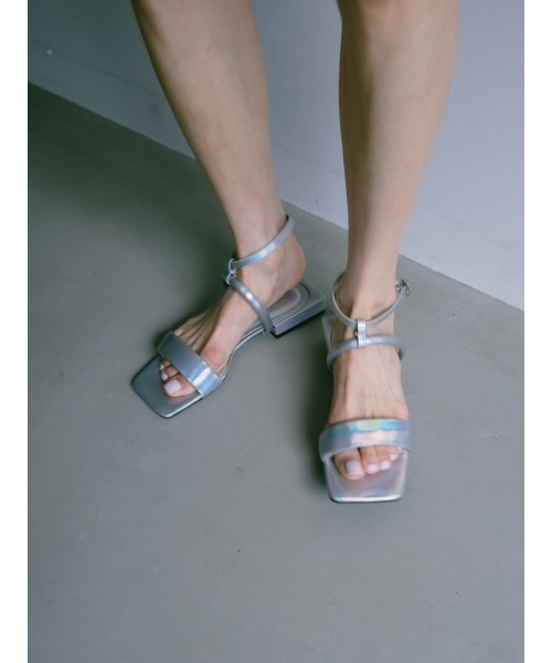 sahara(サハラ)の「Metallic Strap Sandals(サンダル・レディース・ブロンズ/ブラック/シルバー・M/L/S)」の17枚目の写真