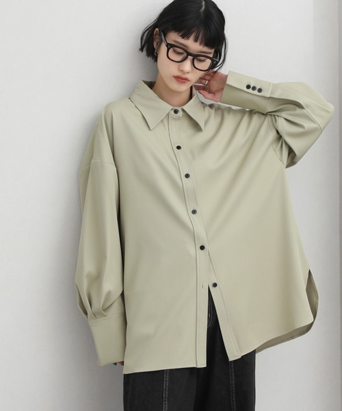 NOGLE（ノグル）の「【NOGLE/ノグル】ドレープオーバーシャツ（シャツ/ブラウス・レディース・ブラック/アイボリー/ブルー/ホワイト/ブラウン/ダークブルー/グレイッシュベージュ/ピンク・FREE）」の6枚目の写真