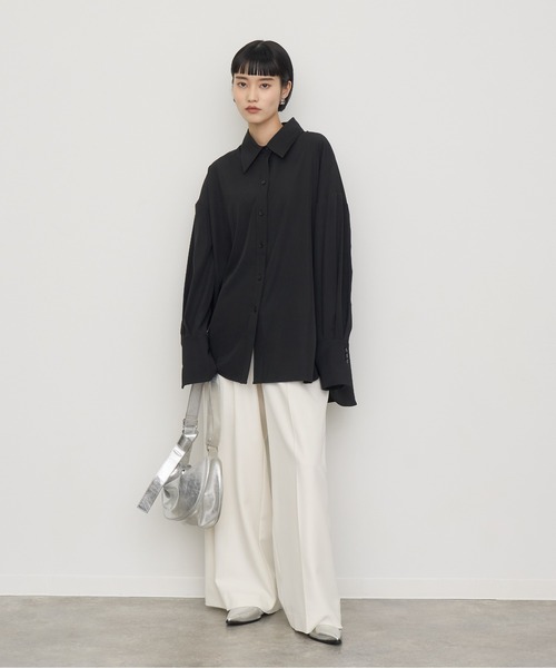 NOGLE（ノグル）の「【NOGLE/ノグル】ドレープオーバーシャツ（シャツ/ブラウス・レディース・ブラック/アイボリー/ブルー/ホワイト/ブラウン/ダークブルー/グレイッシュベージュ/ピンク・FREE）」の22枚目の写真