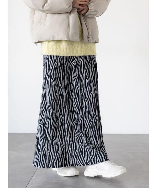 Lugnoncure（ルノンキュール）の「アニマル柄楊柳ベロアスカート（スカート・レディース・ブラック/ベージュ・F）」の5枚目の写真