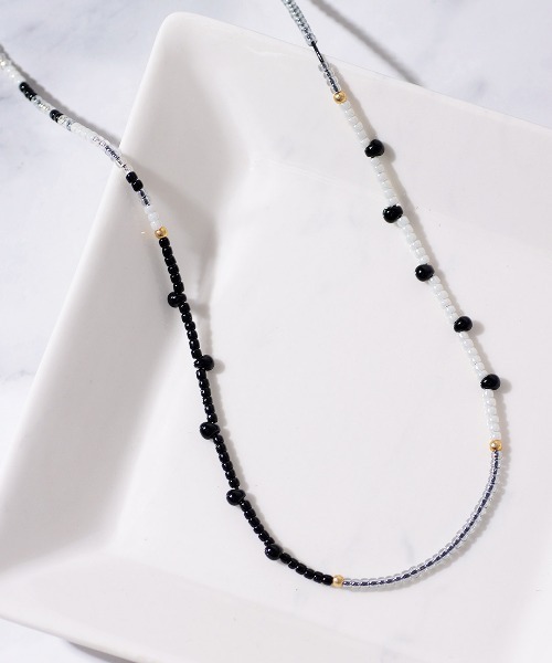 チチカカ（チチカカ）の「ドロップビーズネックレス（ネックレス・レディース・ブラック/カラフル/ベージュ・FREE）」の2枚目の写真