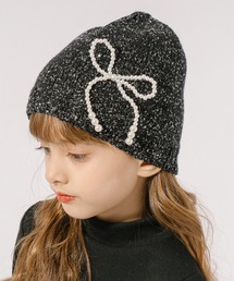 URBAN CHERRY（アーバンチェリー）の「パールリボンラメニットビーニー（ニットキャップ/ビーニー・キッズ）」