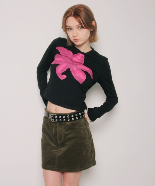 IMARI(イマリ)の「【 IMARI / イマリ 】 レトロムード フラワー プリント トップス #(Tシャツ/カットソー・レディース・グレー/ホワイト/ブラック・FREE)」の8枚目の写真