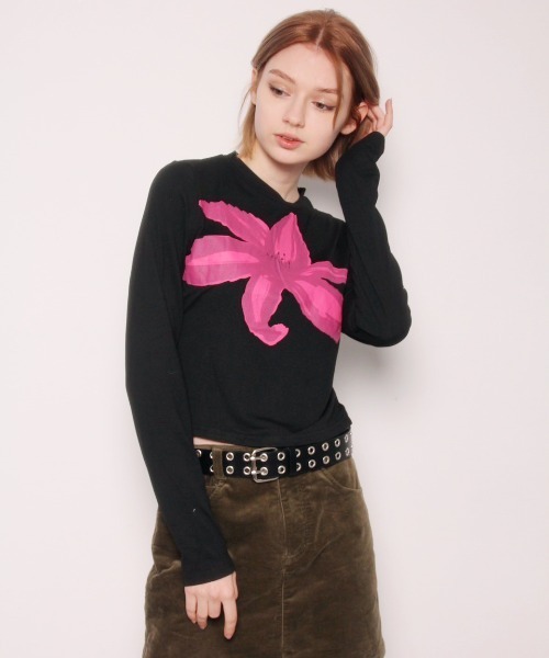IMARI(イマリ)の「【 IMARI / イマリ 】 レトロムード フラワー プリント トップス #(Tシャツ/カットソー・レディース・グレー/ホワイト/ブラック・FREE)」の7枚目の写真