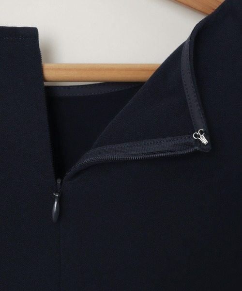 再々お値下げ【超美品】VERYコラボ　ella ペプラムジレ　ネイビー　日本製 再々お値下げ【超美品】VERYコラボ ella ペプラムジレ ネイビー 日本製