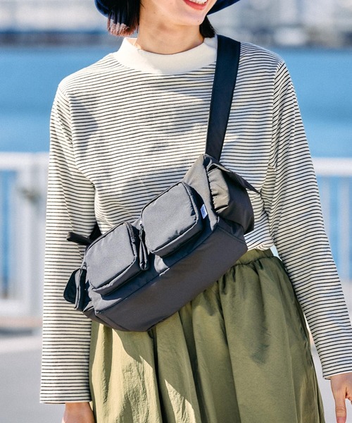 FOUND GOOD（ファウンドグッド）の「ポケットショルダー（ショルダーバッグ・レディース・ブラック/アイボリー/パープル系5・FREE）」の8枚目の写真