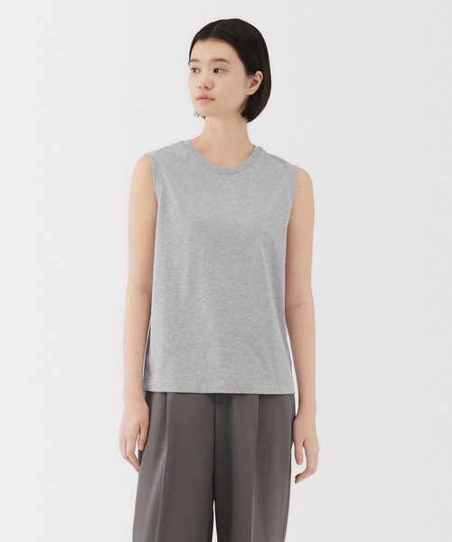 無印良品（ムジルシリョウヒン）の「婦人　天竺編みスリーブレスＴシャツ（Tシャツ/カットソー・レディース・ホワイト/グレー/ブラック/ライトピンク・S/M/L/XL）」の3枚目の写真