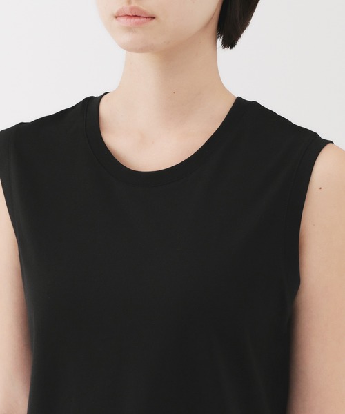 無印良品（ムジルシリョウヒン）の「婦人　天竺編みスリーブレスＴシャツ（Tシャツ/カットソー・レディース・ホワイト/グレー/ブラック/ライトピンク・S/M/L/XL）」の20枚目の写真