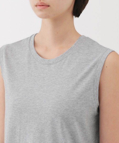 無印良品（ムジルシリョウヒン）の「婦人　天竺編みスリーブレスＴシャツ（Tシャツ/カットソー・レディース・ホワイト/グレー/ブラック/ライトピンク・S/M/L/XL）」の14枚目の写真