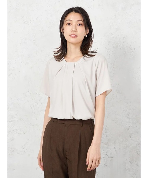 HARUYAMA(ハルヤマ)の「【ウォッシャブル】半袖 タイ風タックブラウス 防臭抗菌 透けにくい 無地 SOFFICE(シャツ/ブラウス・レディース・ブルー/ベージュ/ホワイト・M/S/L/LL)」の3枚目の写真