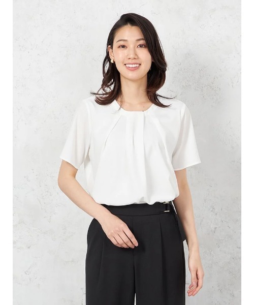 HARUYAMA(ハルヤマ)の「【ウォッシャブル】半袖 タイ風タックブラウス 防臭抗菌 透けにくい 無地 SOFFICE(シャツ/ブラウス・レディース・ブルー/ベージュ/ホワイト・M/S/L/LL)」の2枚目の写真