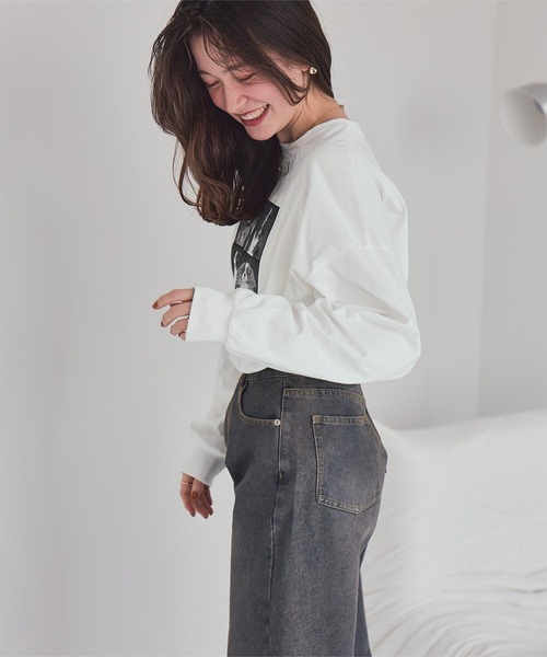 titivate(ティティベイト)の「ドッグフォトプリントビッグロングTシャツ(Tシャツ/カットソー・レディース・杢グレー/オフホワイト/スミクロ・M)」の4枚目の写真