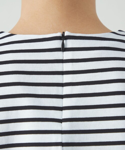 CAST:（キャストコロン）の「【着回し抜群】テクニカルボーダーカットソー（Tシャツ/カットソー・レディース・ホワイト/ブラック・M）」の3枚目の写真