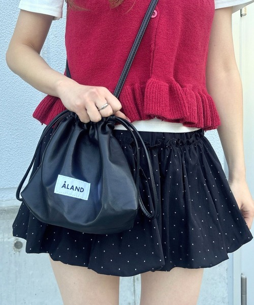 ALAND（エーランド）の「ALAND／フェイクレザーミニBAG（ショルダーバッグ・レディース・ブラック/シルバー/ブルー・FREE）」の2枚目の写真