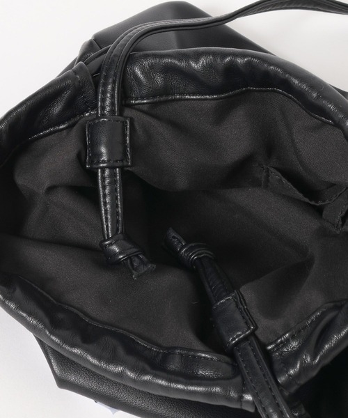 ALAND（エーランド）の「ALAND／フェイクレザーミニBAG（ショルダーバッグ・レディース・ブラック/シルバー/ブルー・FREE）」の14枚目の写真