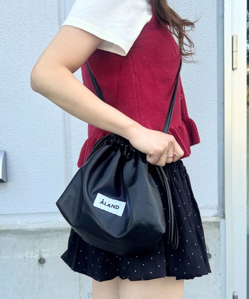 ALAND（エーランド）の「ALAND／フェイクレザーミニBAG（ショルダーバッグ・レディース・ブラック/シルバー/ブルー・FREE）」の8枚目の写真