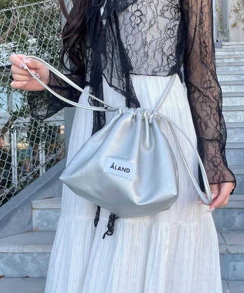 ALAND（エーランド）の「ALAND／フェイクレザーミニBAG（ショルダーバッグ・レディース・ブラック/シルバー/ブルー・FREE）」の11枚目の写真