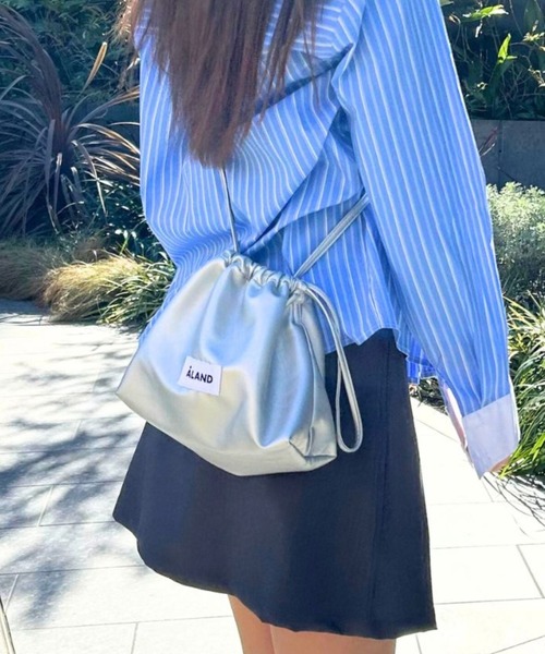 ALAND（エーランド）の「ALAND／フェイクレザーミニBAG（ショルダーバッグ・レディース・ブラック/シルバー/ブルー・FREE）」の10枚目の写真