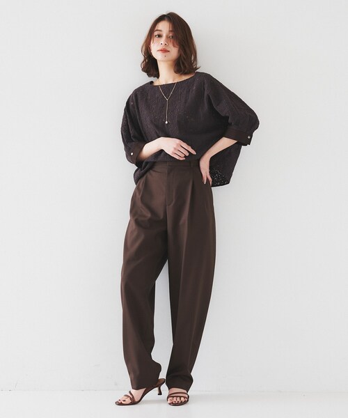 UNTITLED（アンタイトル）の「【オンオフ使える/セットアップ可能】トロピカルウール カーブテーパードパンツ（その他パンツ・レディース・ダークブラウン/ネイビー・00/01/02/03/04/42/44/46/48/50）」の6枚目の写真