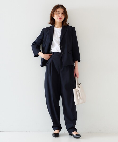 UNTITLED（アンタイトル）の「【オンオフ使える/セットアップ可能】トロピカルウール カーブテーパードパンツ（その他パンツ・レディース・ダークブラウン/ネイビー・00/01/02/03/04/42/44/46/48/50）」の10枚目の写真