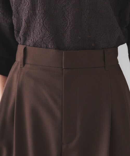 UNTITLED（アンタイトル）の「【オンオフ使える/セットアップ可能】トロピカルウール カーブテーパードパンツ（その他パンツ・レディース・ダークブラウン/ネイビー・00/01/02/03/04/42/44/46/48/50）」の15枚目の写真