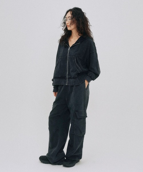 YOOU(ユー)の「ウォッシュスウェットパンツ/カーゴデザイン × ワイドシルエット(スウェットパンツ・レディース・ベージュ/ブラック・S/M)」の6枚目の写真