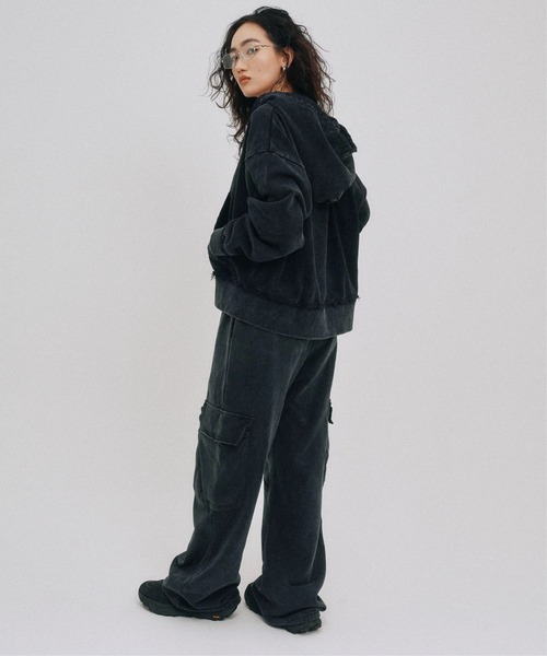 YOOU(ユー)の「ウォッシュスウェットパンツ/カーゴデザイン × ワイドシルエット(スウェットパンツ・レディース・ベージュ/ブラック・S/M)」の9枚目の写真