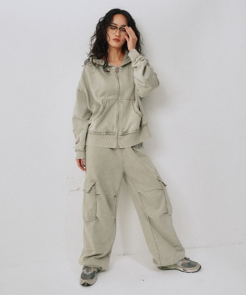 YOOU(ユー)の「ウォッシュスウェットパンツ/カーゴデザイン × ワイドシルエット(スウェットパンツ・レディース・ベージュ/ブラック・S/M)」の15枚目の写真