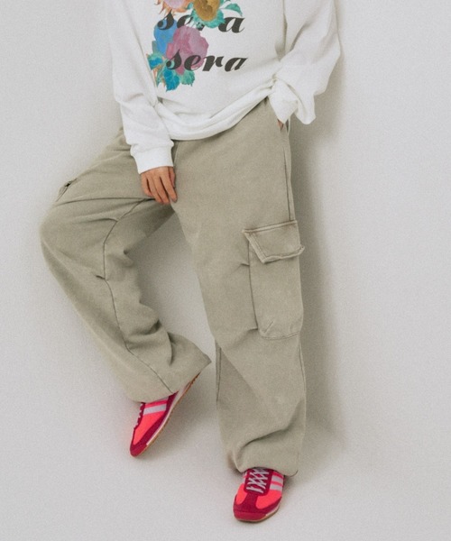 YOOU(ユー)の「ウォッシュスウェットパンツ/カーゴデザイン × ワイドシルエット(スウェットパンツ・レディース・ベージュ/ブラック・S/M)」の21枚目の写真