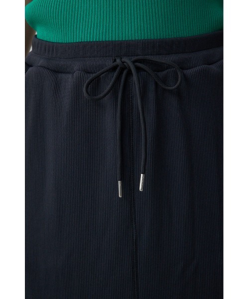 AZUL by moussy(アズールバイマウジー)の「【身長/骨格別着用画像あり】ドライタッチリブナロースカート 春服 秋服 無地 ロングスカート(スカート・レディース・ブラック/ライトベージュ/レッド・FREE)」の10枚目の写真