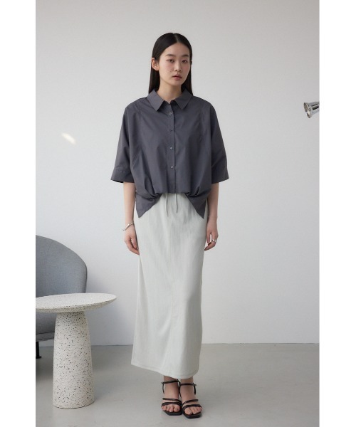 AZUL by moussy(アズールバイマウジー)の「【身長/骨格別着用画像あり】ドライタッチリブナロースカート 春服 秋服 無地 ロングスカート(スカート・レディース・ブラック/ライトベージュ/レッド・FREE)」の15枚目の写真