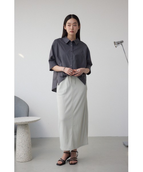 AZUL by moussy(アズールバイマウジー)の「【身長/骨格別着用画像あり】ドライタッチリブナロースカート 春服 秋服 無地 ロングスカート(スカート・レディース・ブラック/ライトベージュ/レッド・FREE)」の16枚目の写真