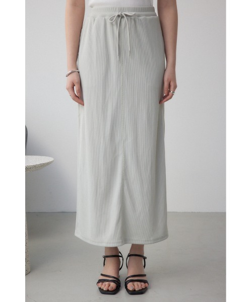 AZUL by moussy(アズールバイマウジー)の「【身長/骨格別着用画像あり】ドライタッチリブナロースカート 春服 秋服 無地 ロングスカート(スカート・レディース・ブラック/ライトベージュ/レッド・FREE)」の17枚目の写真