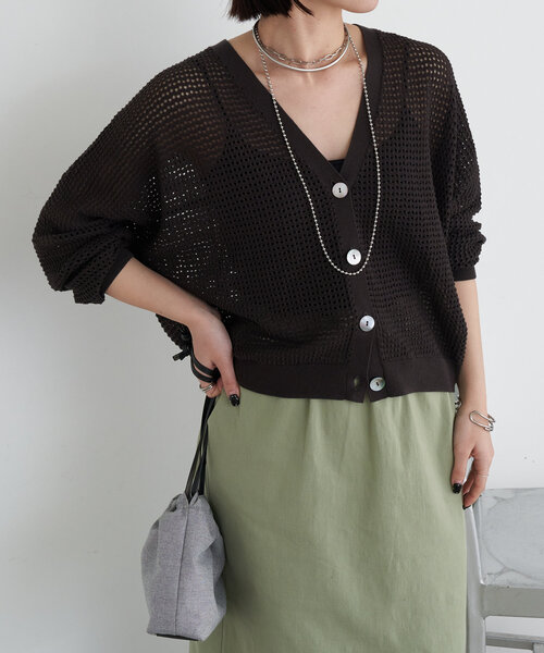 Jena espace merveilleux(ジェナ エスパスメルヴェイユ)の「メッシュラメラインカーディガン(カーディガン/ボレロ・レディース・チャコールグレー/グレー/アイボリー・FREE)」の2枚目の写真