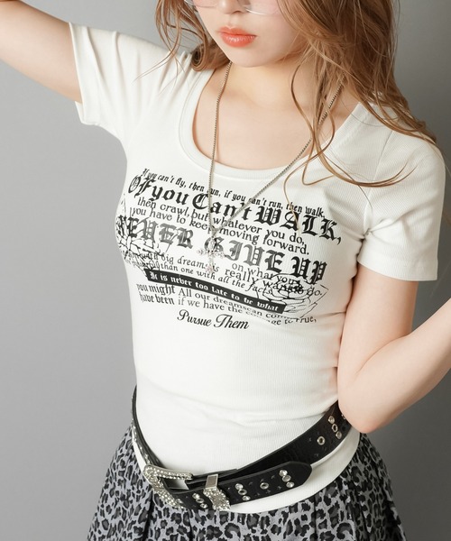 SPINNS（スピンズ）の「大人気デザインが半袖になって再登場！半袖カットソー/ピタTシャツ/レター（Tシャツ/カットソー・レディース・ブラック/オフホワイト/グレー・ONESIZE）」の21枚目の写真