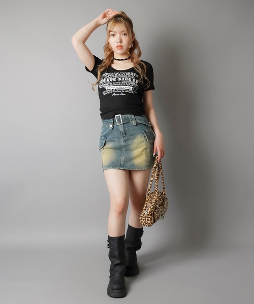 SPINNS（スピンズ）の「大人気デザインが半袖になって再登場！半袖カットソー/ピタTシャツ/レター（Tシャツ/カットソー・レディース・ブラック/オフホワイト/グレー・ONESIZE）」の7枚目の写真