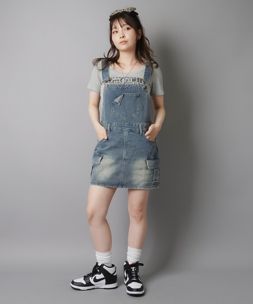 SPINNS（スピンズ）の「大人気デザインが半袖になって再登場！半袖カットソー/ピタTシャツ/レター（Tシャツ/カットソー・レディース・ブラック/オフホワイト/グレー・ONESIZE）」の4枚目の写真